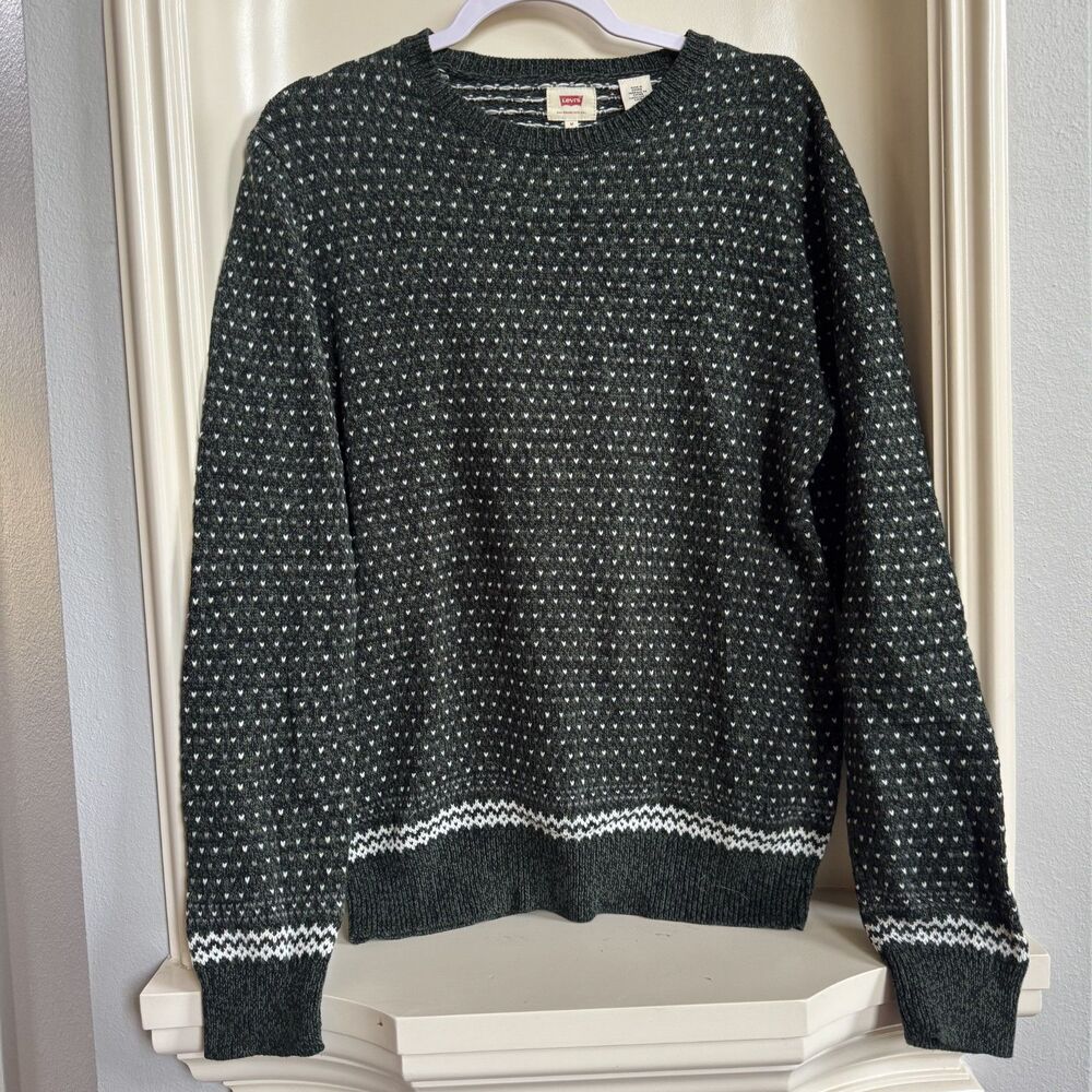 Levi's Green and White Classic Holiday Knit Sweater Size Medium